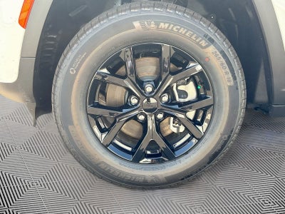 2026 Jeep Grand Cherokee GRAND CHEROKEE L LAREDO ALTITUDE 4X4