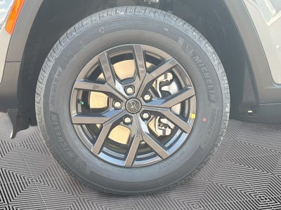 2027 Jeep Grand Cherokee GRAND CHEROKEE L LAREDO ALTITUDE 4X4