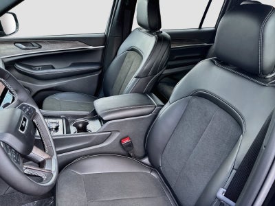2027 Jeep Grand Cherokee GRAND CHEROKEE L LAREDO ALTITUDE 4X4