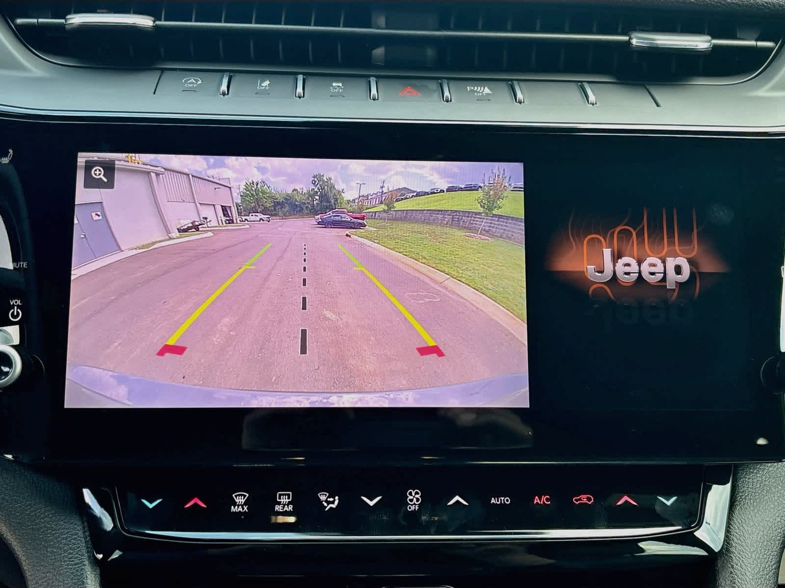 2027 Jeep Grand Cherokee GRAND CHEROKEE L LAREDO ALTITUDE 4X4