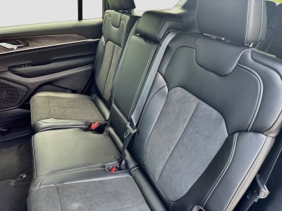 2027 Jeep Grand Cherokee GRAND CHEROKEE L LAREDO ALTITUDE 4X4