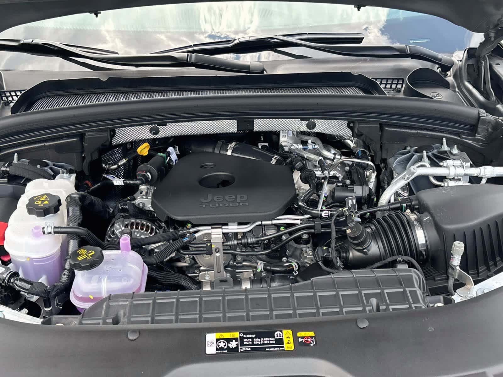 2027 Jeep Grand Cherokee GRAND CHEROKEE L LAREDO ALTITUDE 4X4