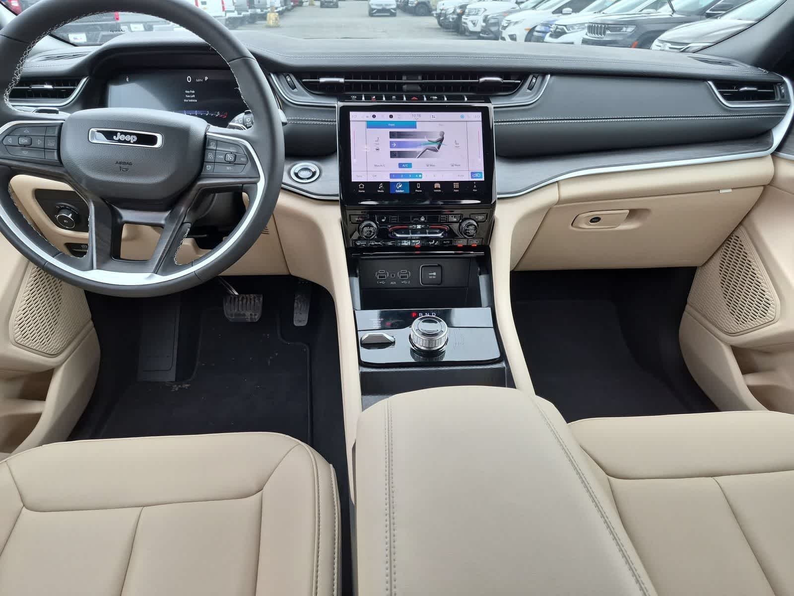 2025 Jeep Grand Cherokee GRAND CHEROKEE L LIMITED 4X4