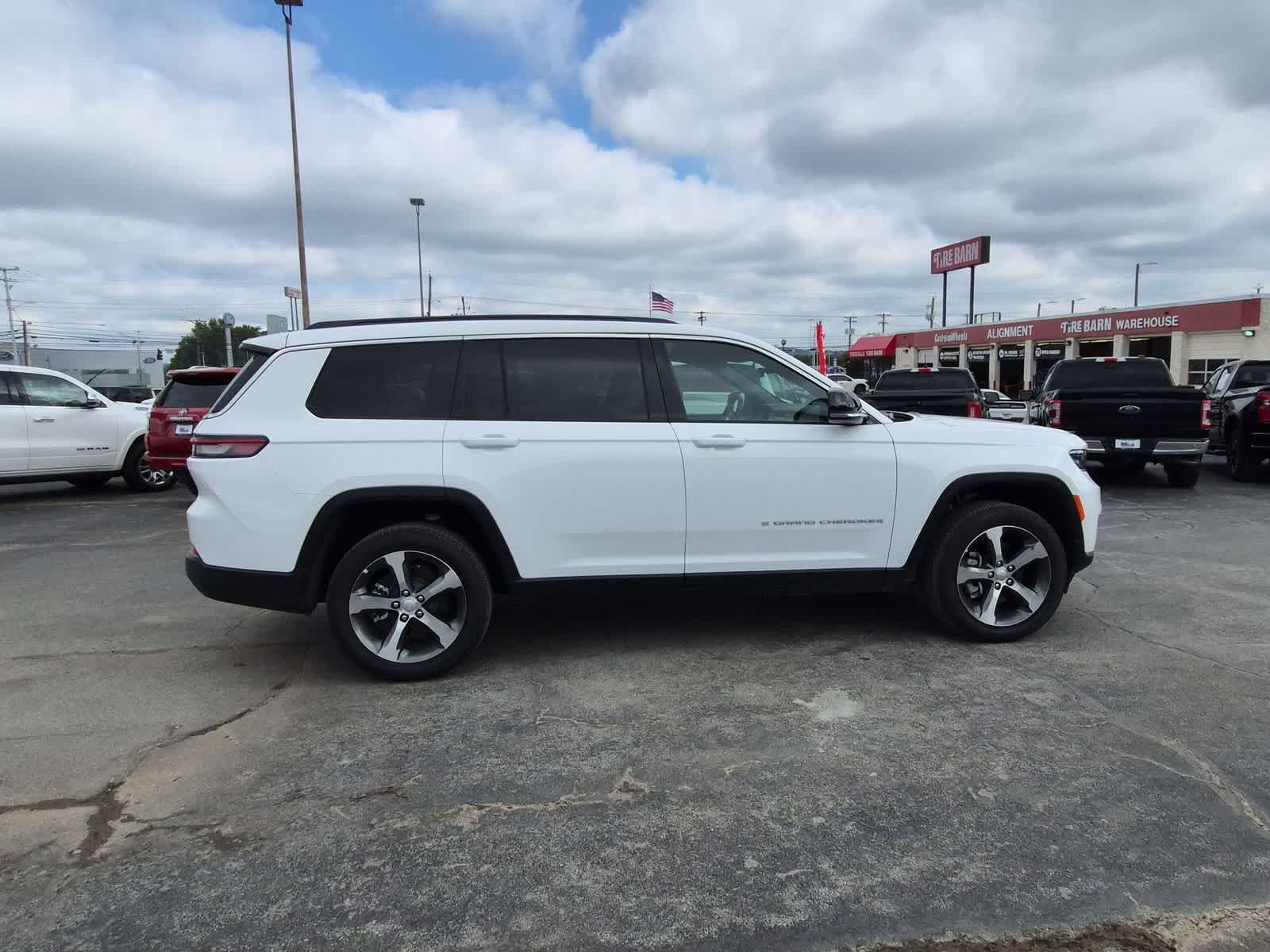 2025 Jeep Grand Cherokee GRAND CHEROKEE L LIMITED 4X4