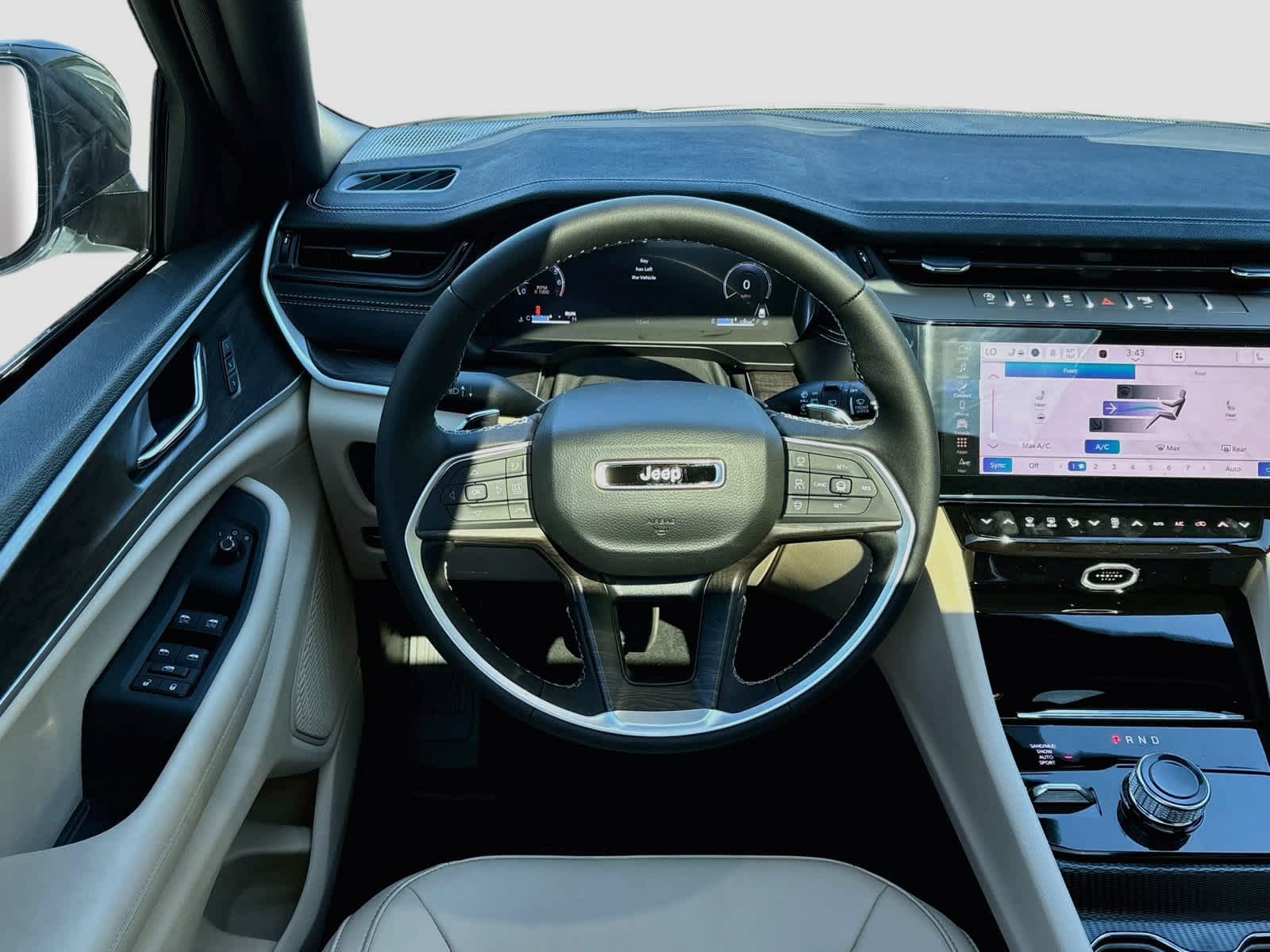2027 Jeep Grand Cherokee GRAND CHEROKEE L LIMITED 4X4
