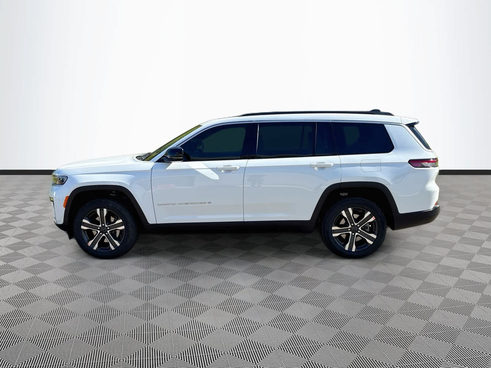 2027 Jeep Grand Cherokee GRAND CHEROKEE L LIMITED 4X4
