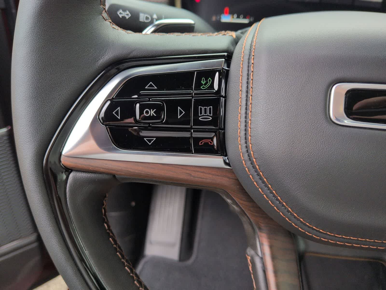 2025 Jeep Grand Cherokee GRAND CHEROKEE L SUMMIT 4X4