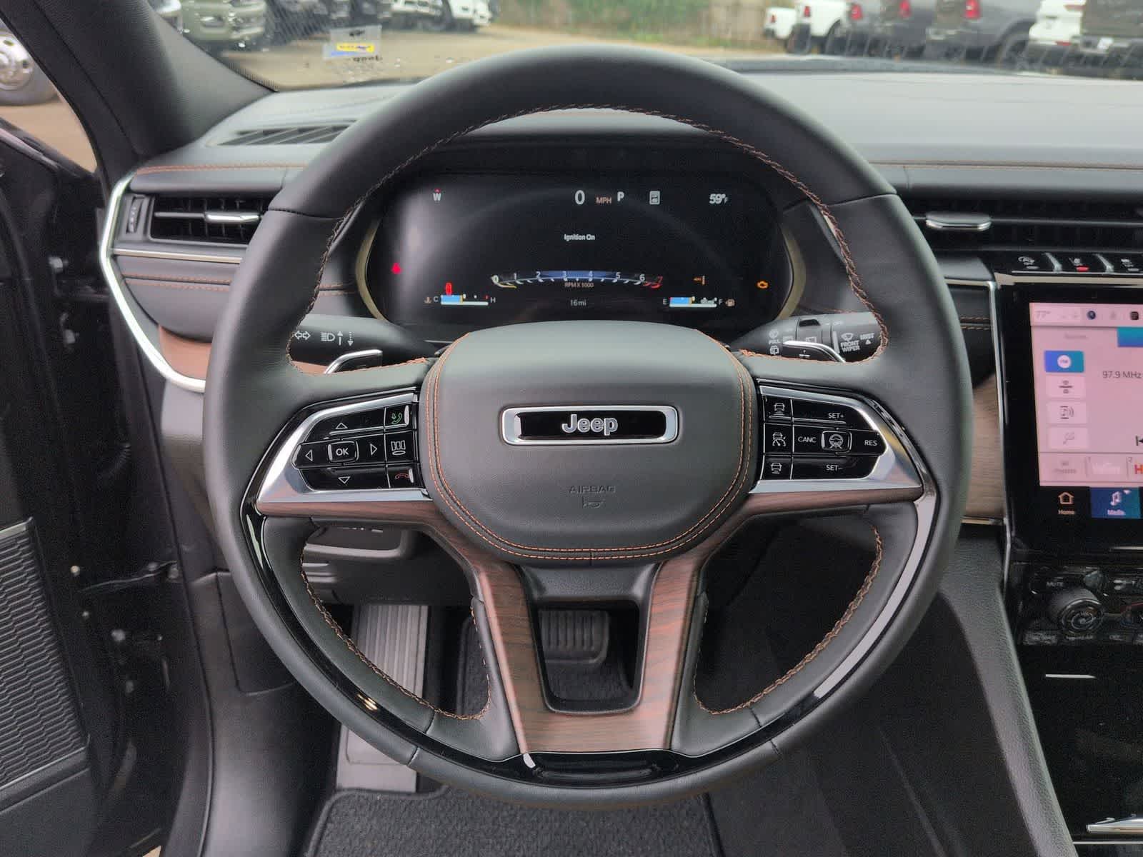 2025 Jeep Grand Cherokee GRAND CHEROKEE L SUMMIT 4X4