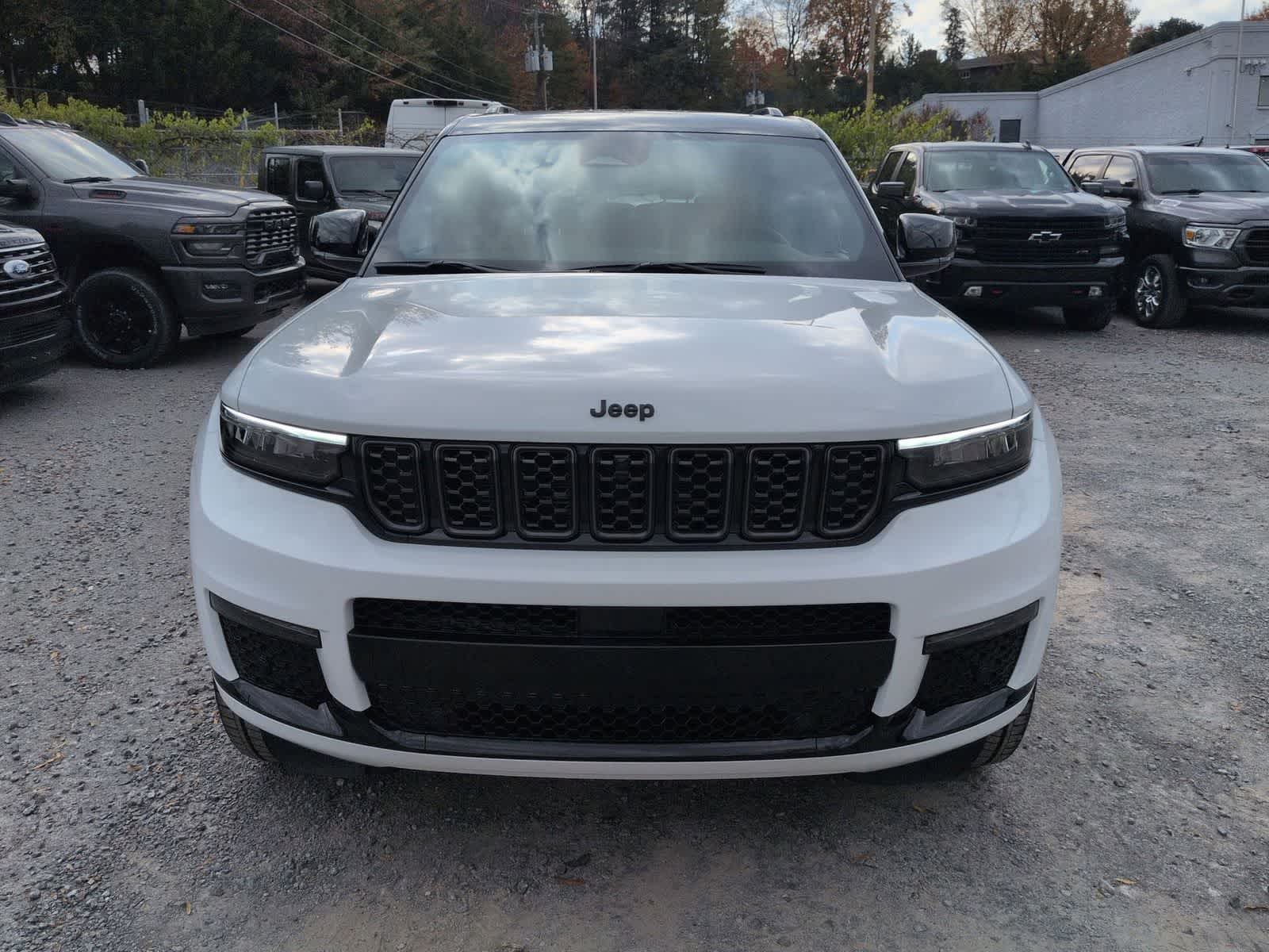 2025 Jeep Grand Cherokee GRAND CHEROKEE L SUMMIT 4X4