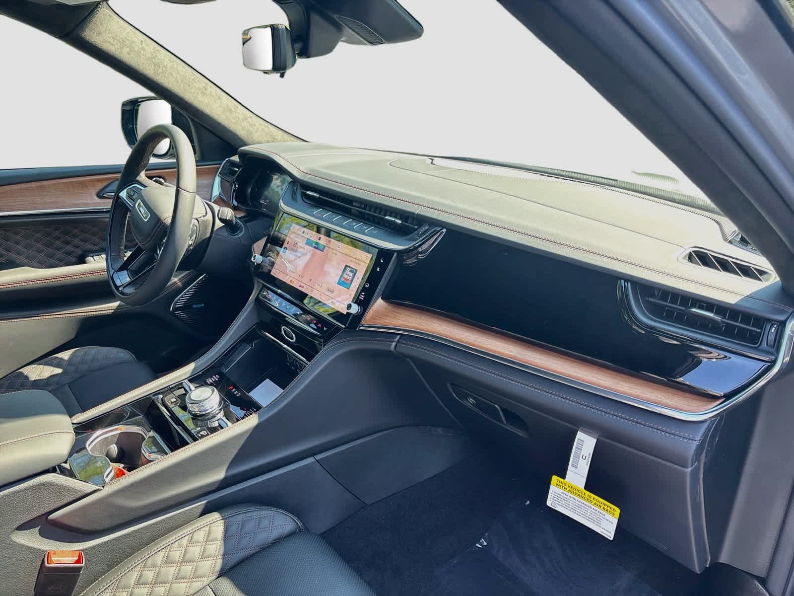 2027 Jeep Grand Cherokee GRAND CHEROKEE L SUMMIT 4X4