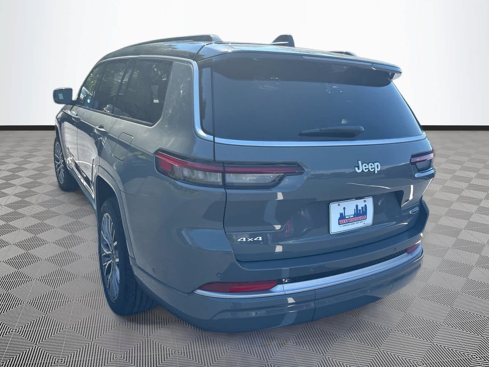 2027 Jeep Grand Cherokee GRAND CHEROKEE L SUMMIT 4X4