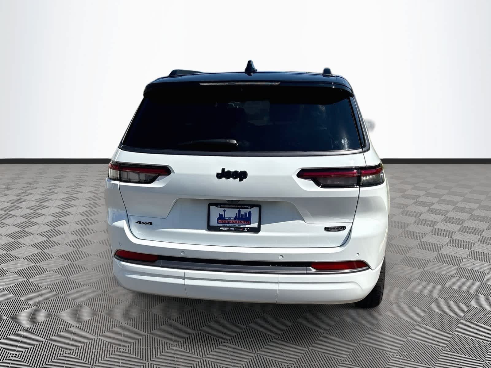 2027 Jeep Grand Cherokee GRAND CHEROKEE L SUMMIT 4X4