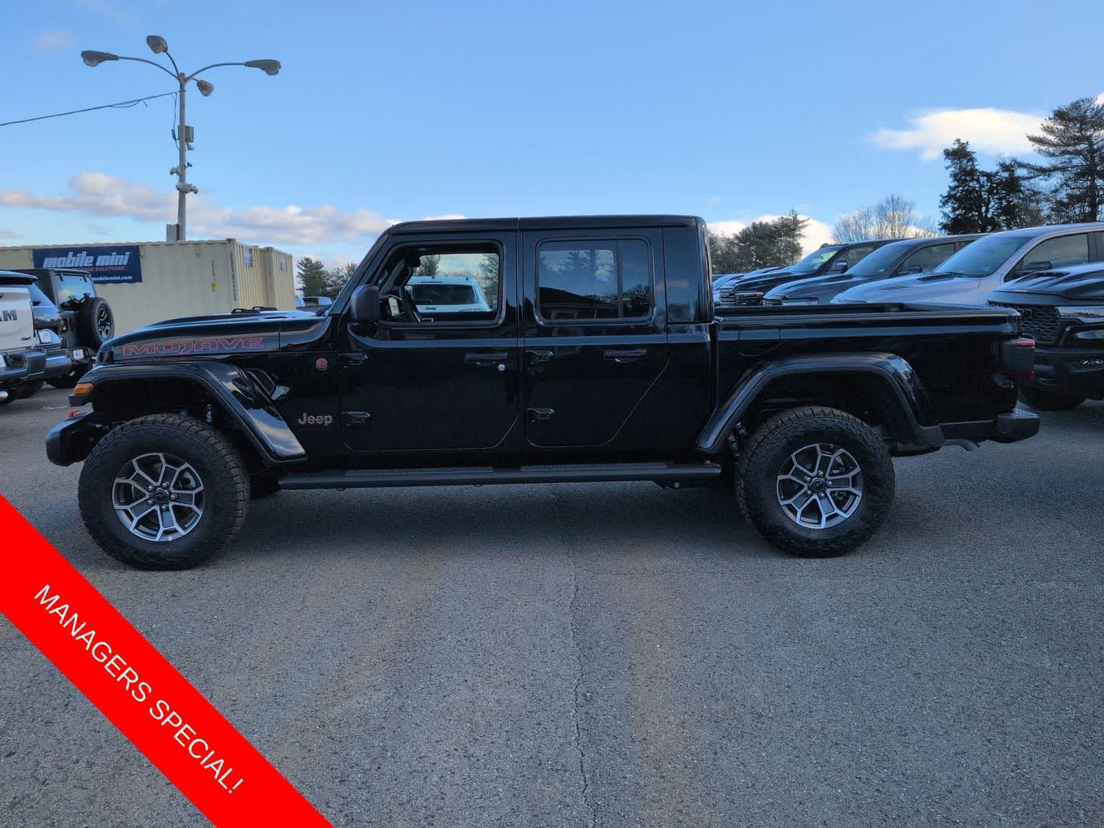 2026 Jeep Gladiator GLADIATOR MOJAVE 4X4