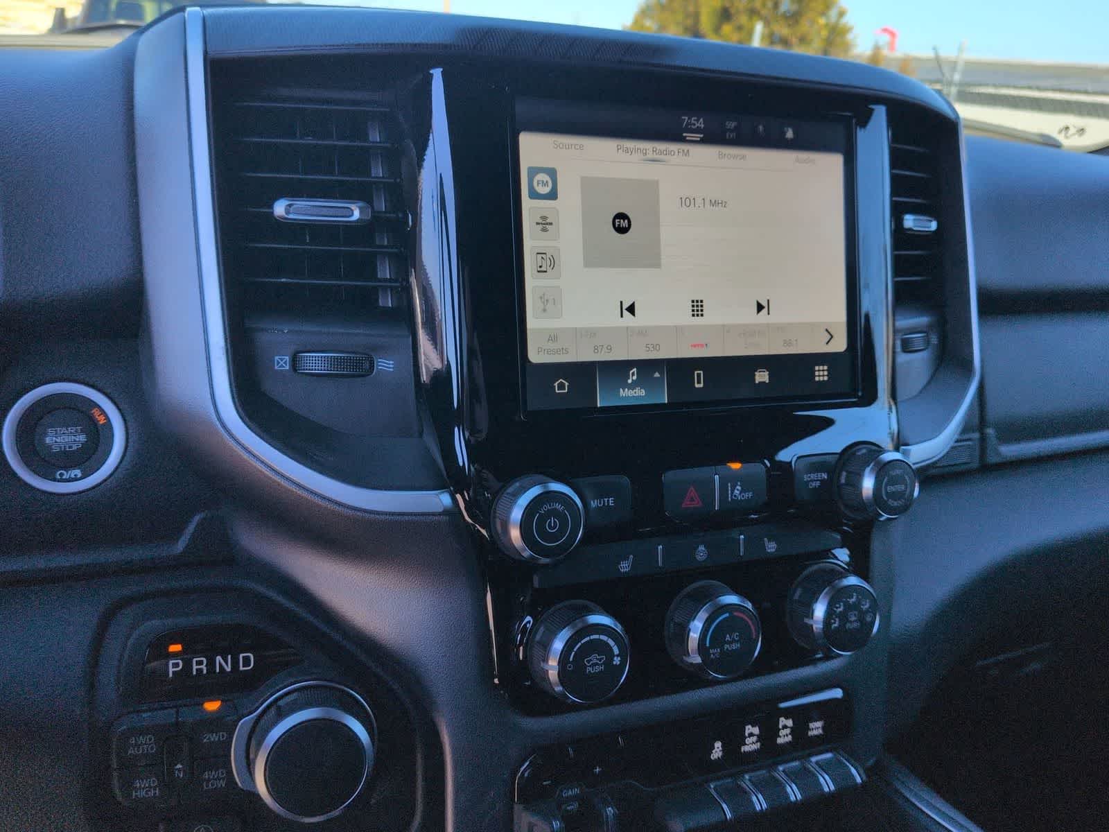 2026 RAM 1500 RAM 1500 BIG HORN CREW CAB 4X4 5'7' BOX