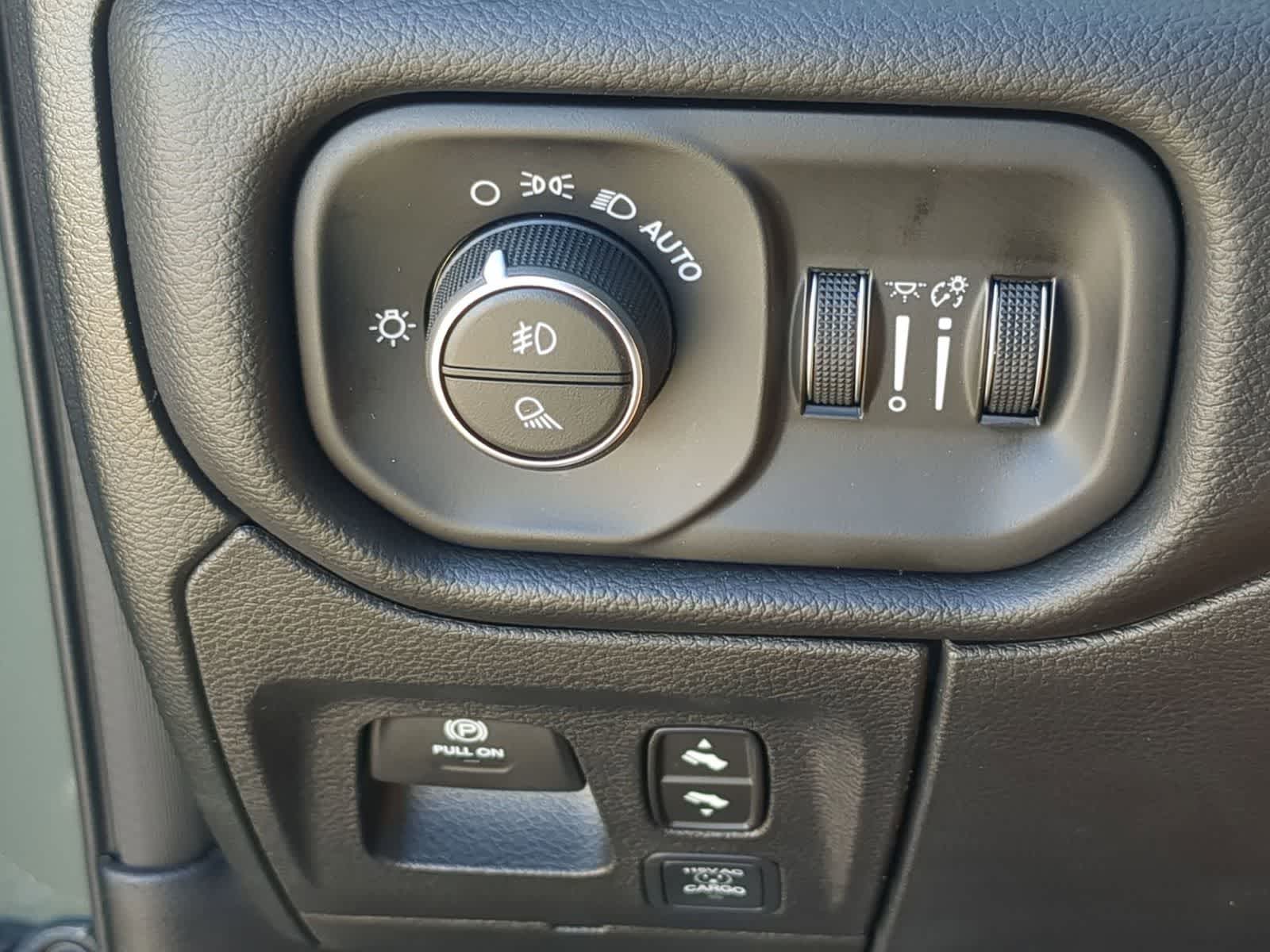 2026 RAM 1500 RAM 1500 BIG HORN CREW CAB 4X4 5'7' BOX
