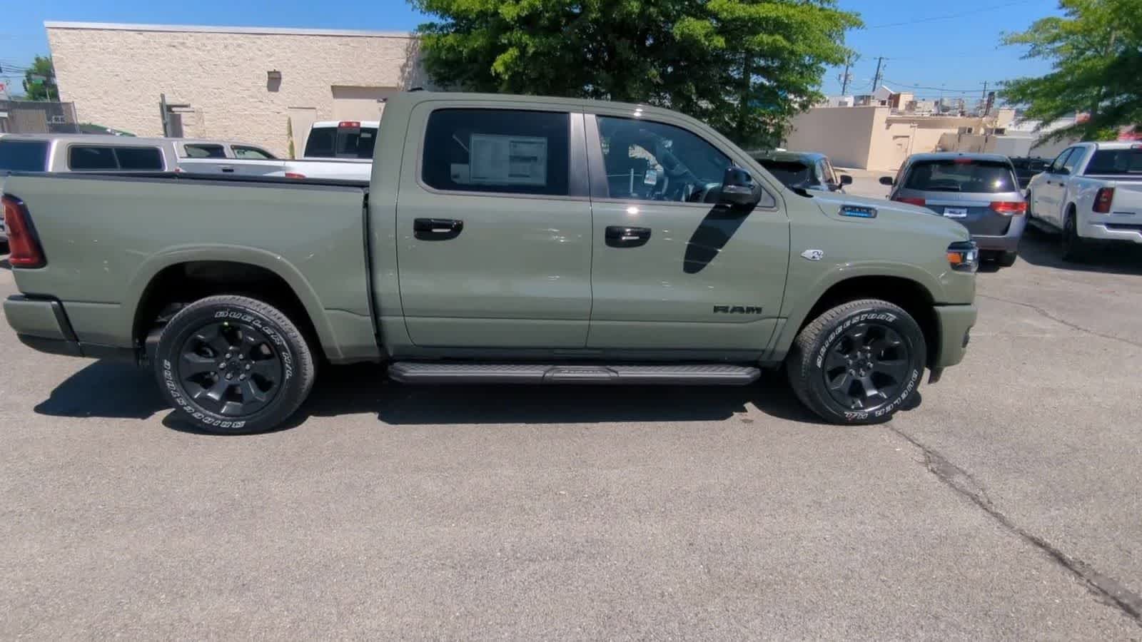 2026 RAM 1500 RAM 1500 BIG HORN CREW CAB 4X4 5'7' BOX