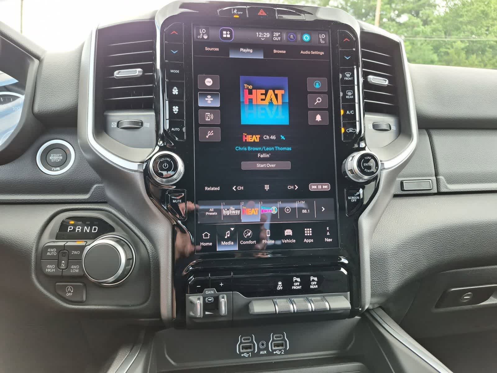 2026 RAM 1500 RAM 1500 BIG HORN CREW CAB 4X4 5'7' BOX