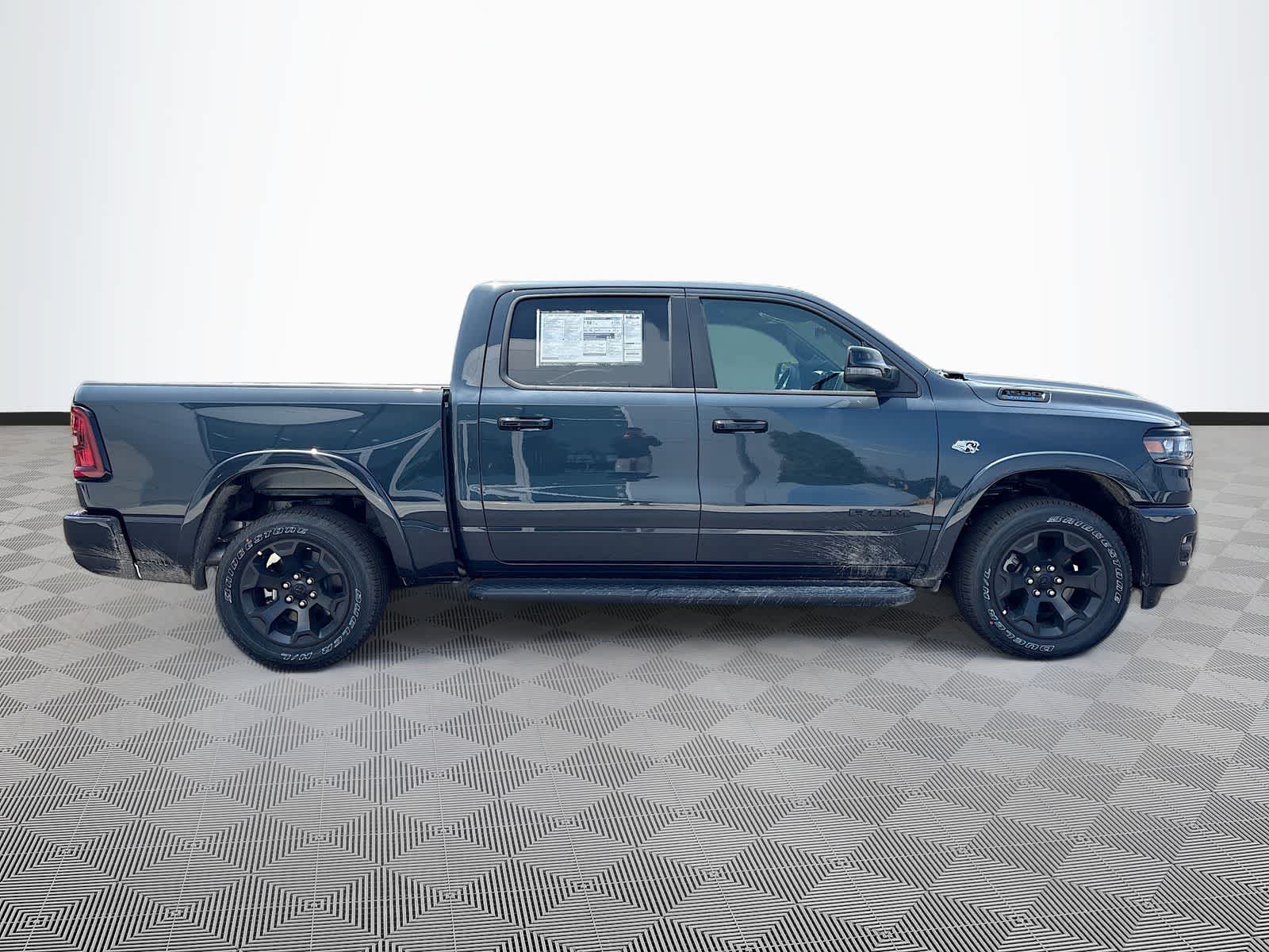 2026 RAM 1500 RAM 1500 BIG HORN CREW CAB 4X4 5'7' BOX
