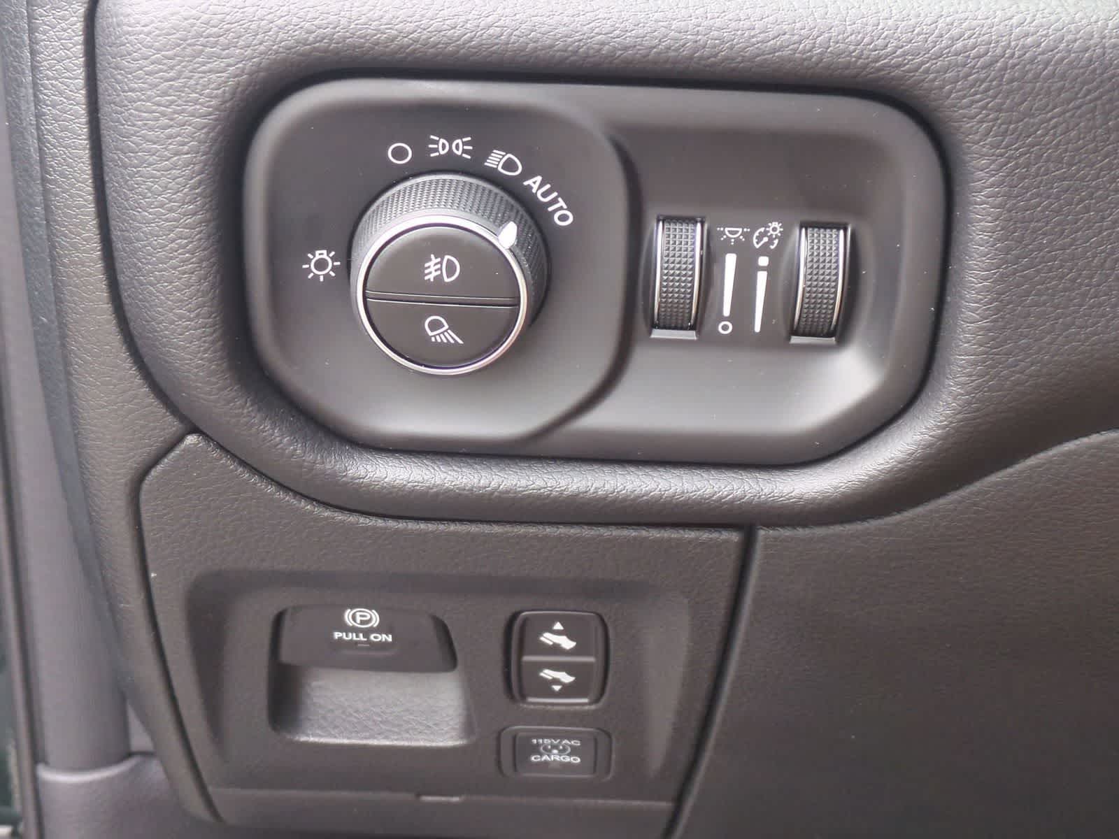 2026 RAM 1500 RAM 1500 BIG HORN CREW CAB 4X4 5'7' BOX