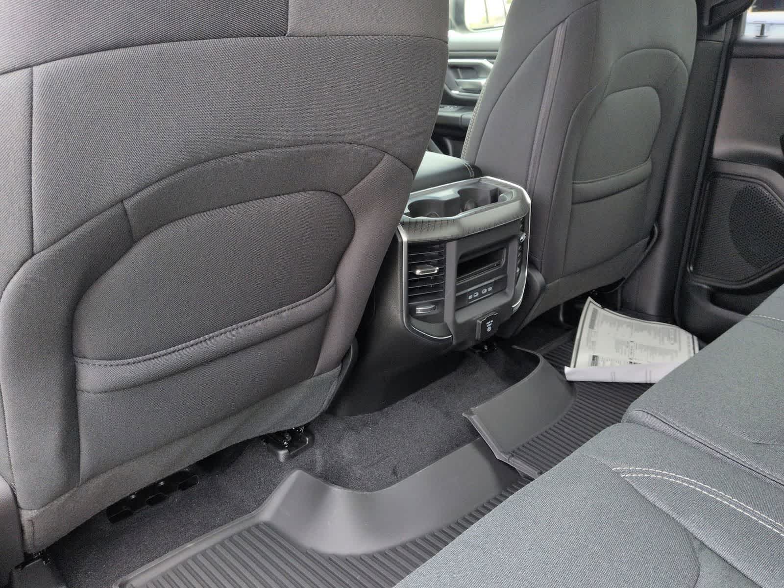 2026 RAM 1500 RAM 1500 BIG HORN CREW CAB 4X4 5'7' BOX