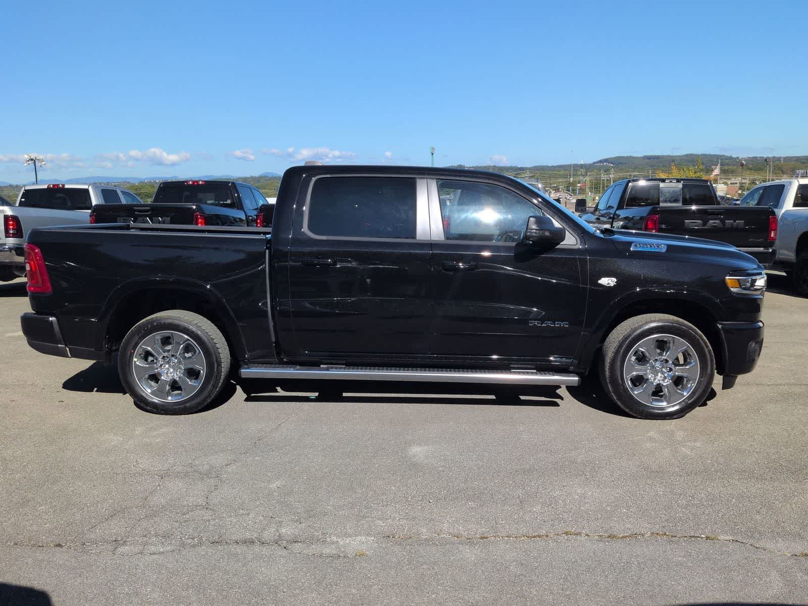 2026 RAM 1500 RAM 1500 BIG HORN CREW CAB 4X4 5'7' BOX