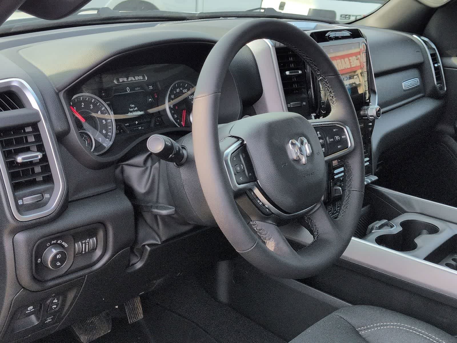 2026 RAM 1500 RAM 1500 BIG HORN CREW CAB 4X4 5'7' BOX