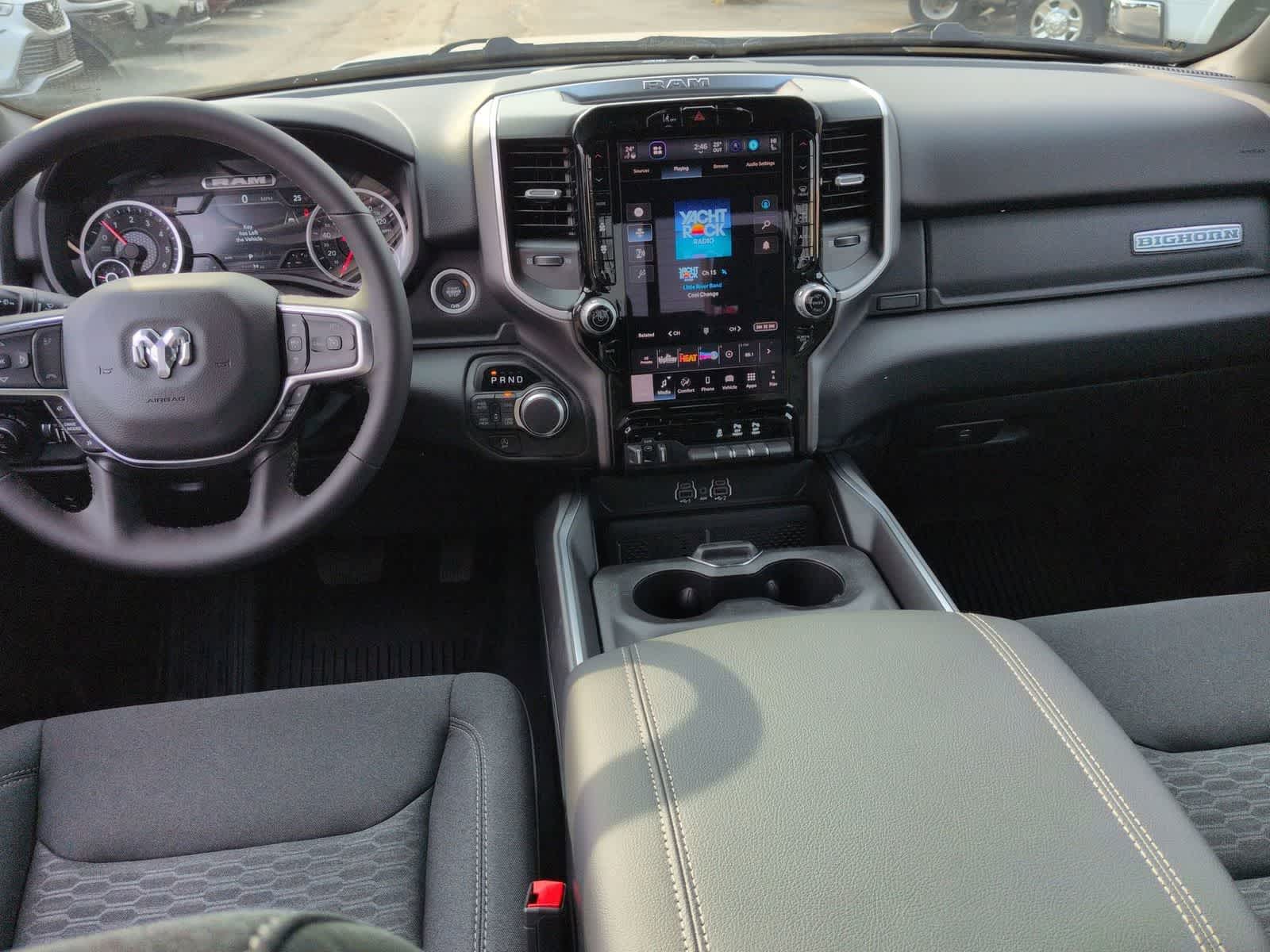 2026 RAM 1500 RAM 1500 BIG HORN CREW CAB 4X4 5'7' BOX