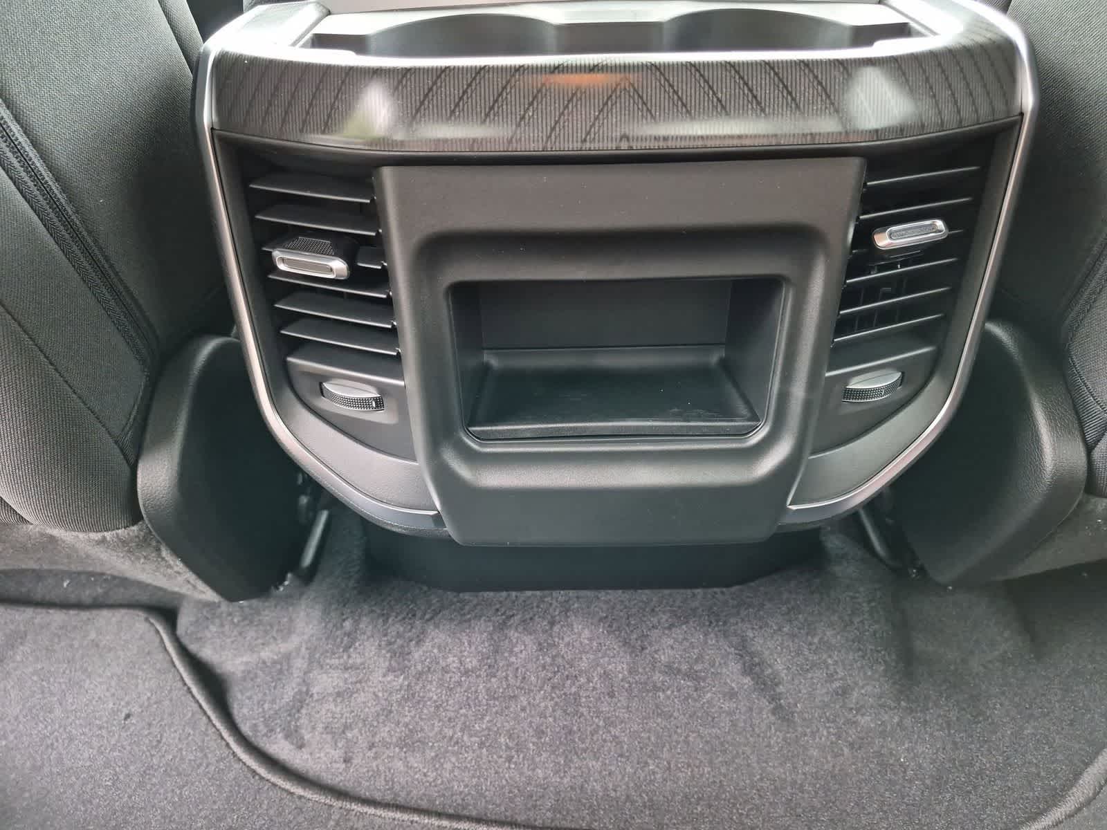 2026 RAM 1500 RAM 1500 EXPRESS CREW CAB 4X4 5'7' BOX