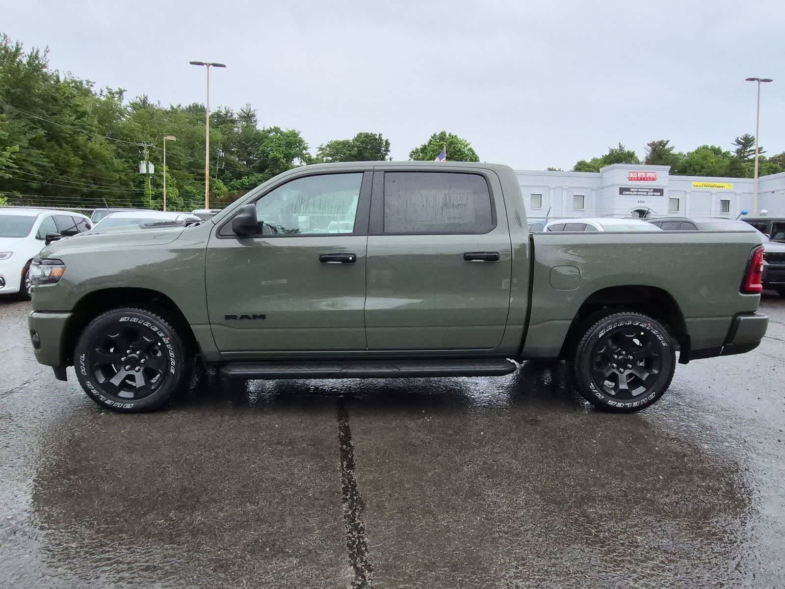 2026 RAM 1500 RAM 1500 EXPRESS CREW CAB 4X4 5'7' BOX