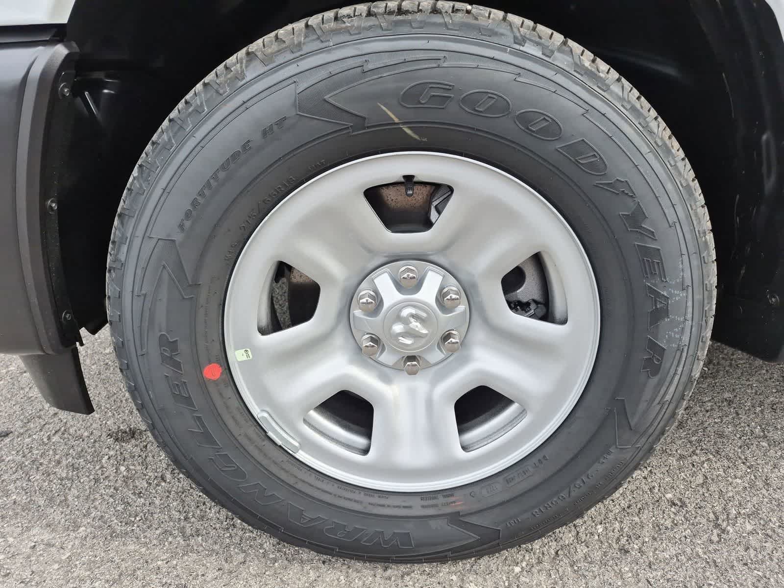 2026 RAM 1500 RAM 1500 TRADESMAN CREW CAB 4X4 5'7' BOX