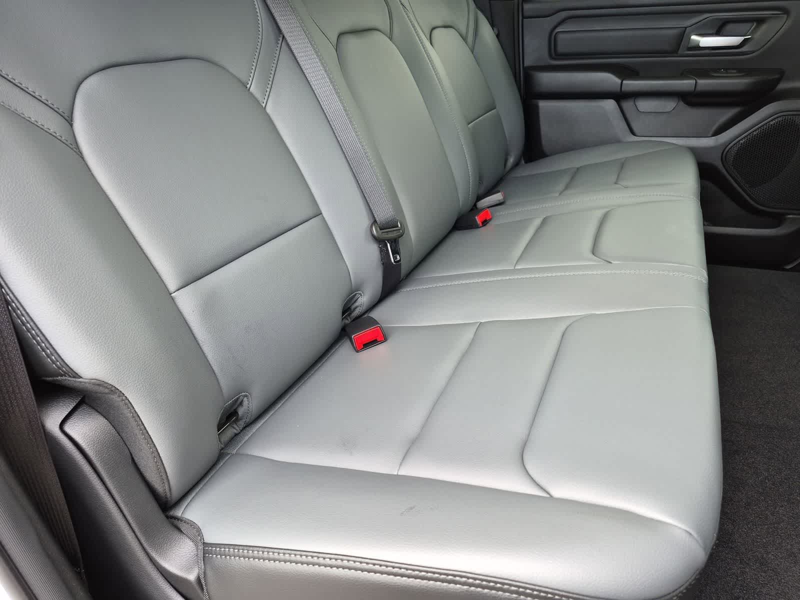 2026 RAM 1500 RAM 1500 TRADESMAN CREW CAB 4X4 5'7' BOX