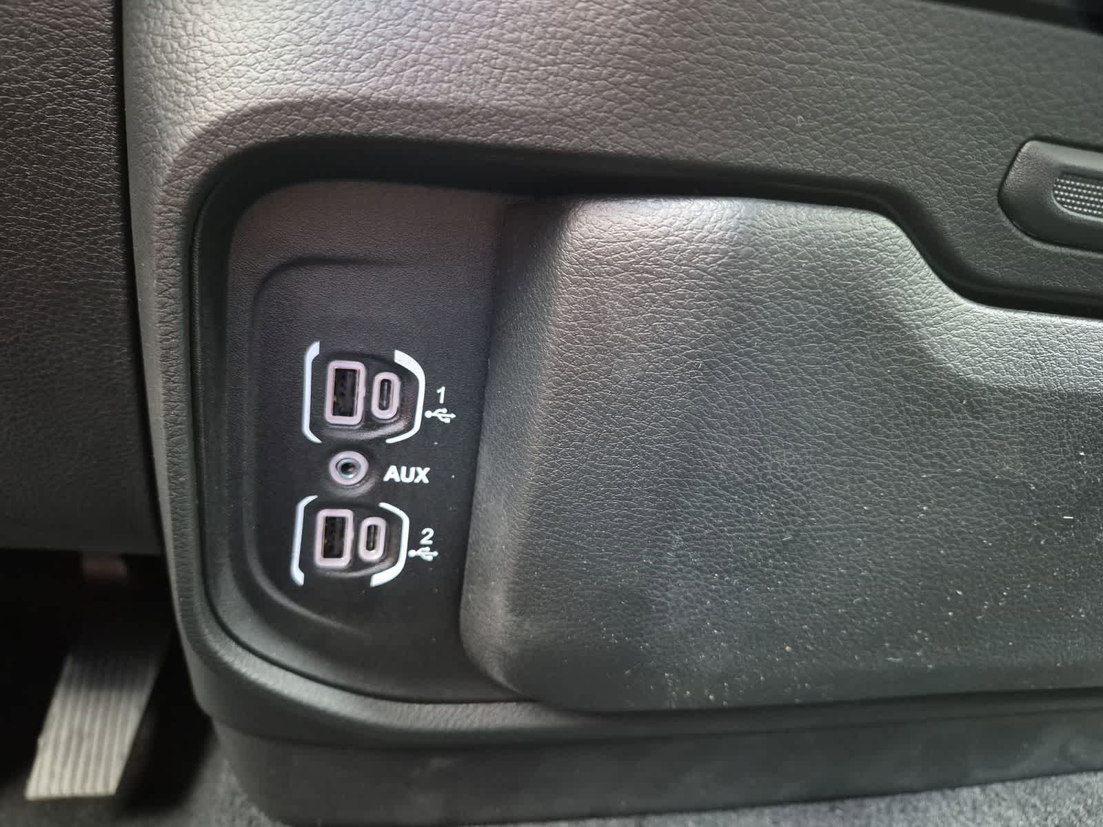 2026 RAM 1500 RAM 1500 TRADESMAN CREW CAB 4X4 5'7' BOX