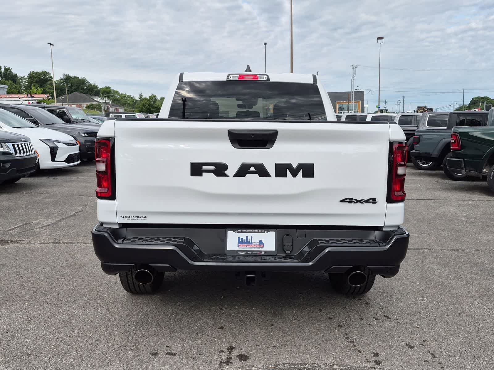 2026 RAM 1500 RAM 1500 TRADESMAN CREW CAB 4X4 5'7' BOX