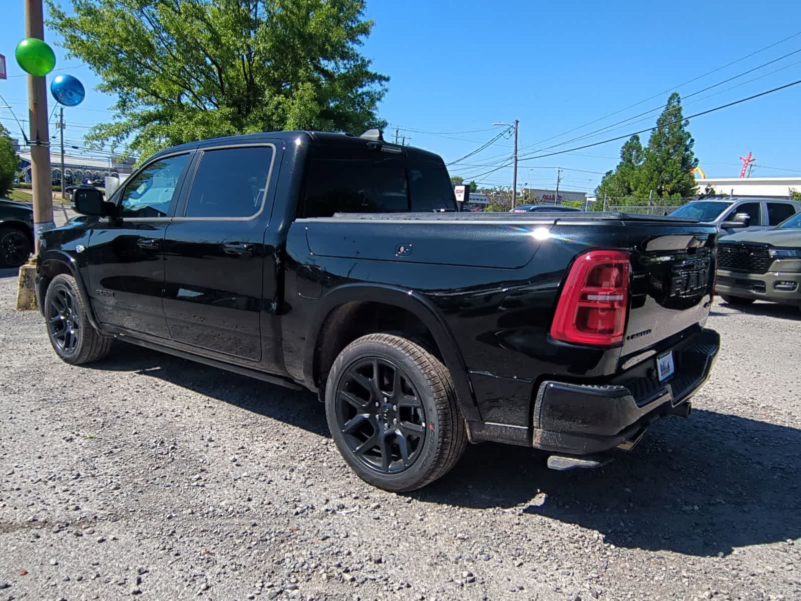 2026 RAM 1500 RAM 1500 LIMITED CREW CAB 4X4 5'7' BOX