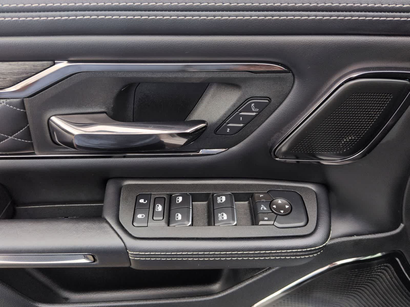 2026 RAM 1500 RAM 1500 LIMITED CREW CAB 4X4 5'7' BOX