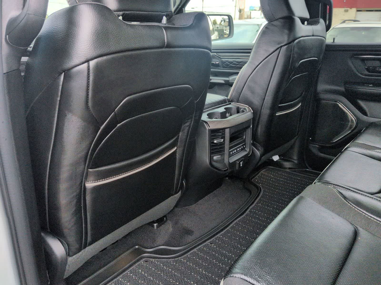 2026 RAM 1500 RAM 1500 LIMITED CREW CAB 4X4 5'7' BOX