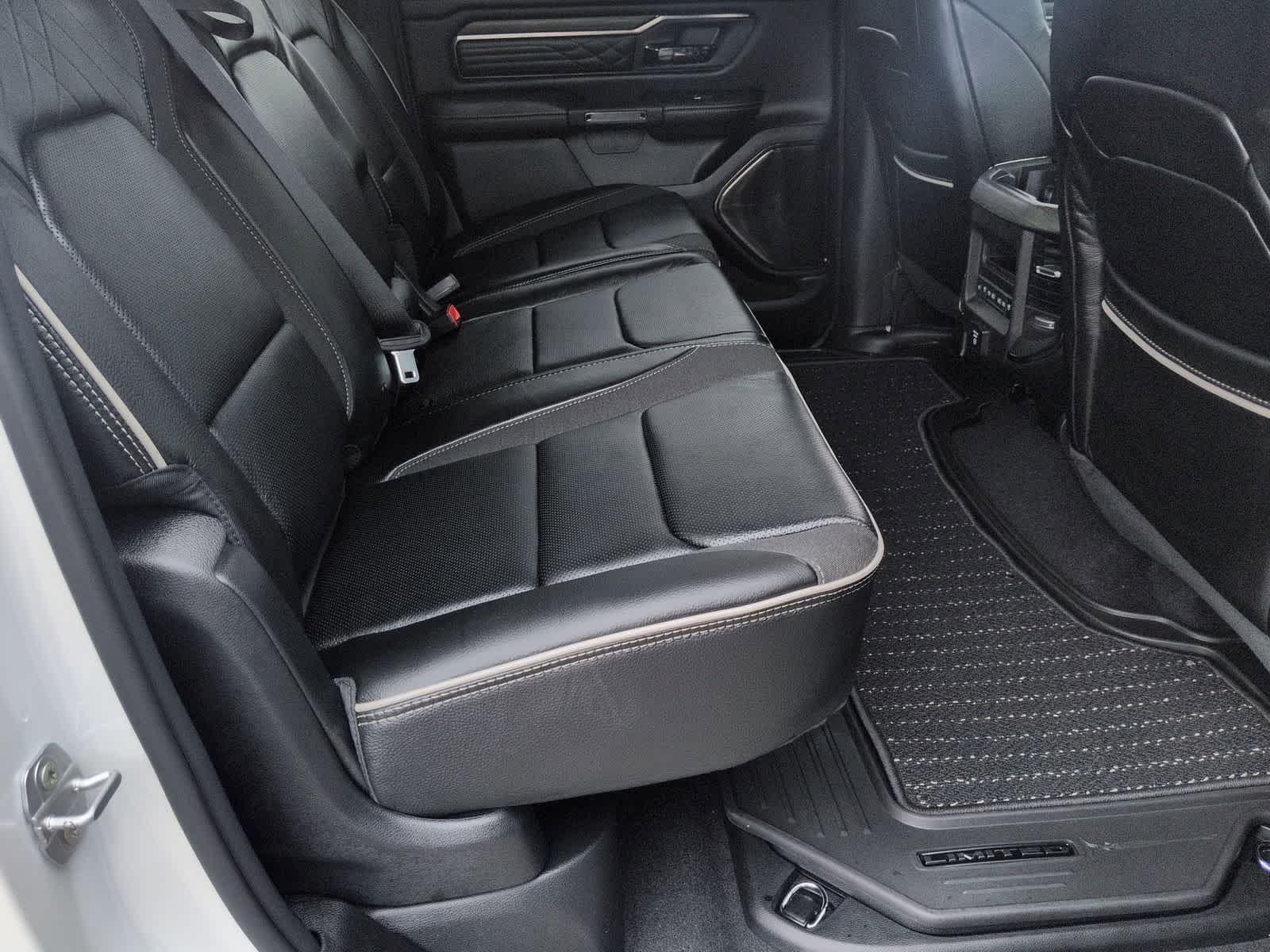 2026 RAM 1500 RAM 1500 LIMITED CREW CAB 4X4 5'7' BOX