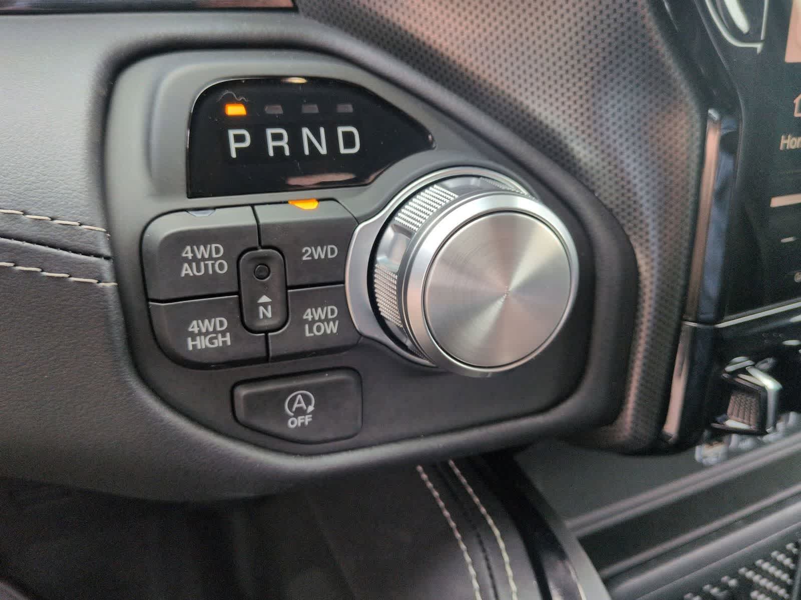 2026 RAM 1500 RAM 1500 LIMITED CREW CAB 4X4 5'7' BOX