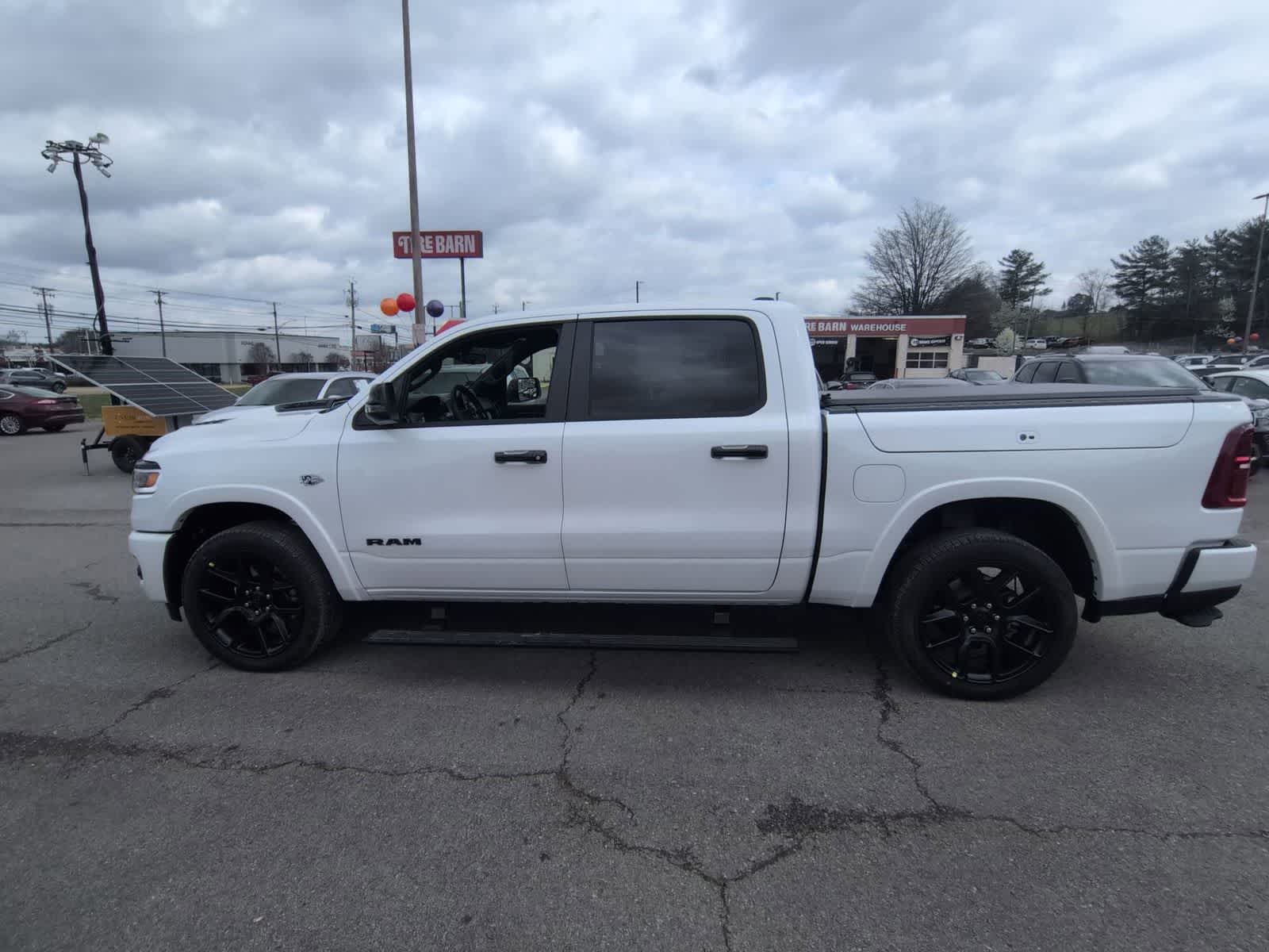2026 RAM 1500 RAM 1500 LIMITED CREW CAB 4X4 5'7' BOX