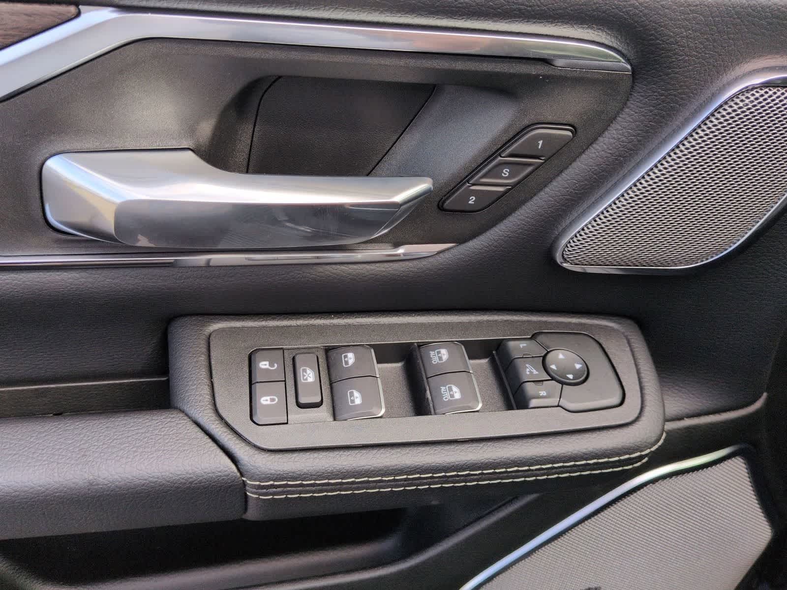 2026 RAM 1500 RAM 1500 LARAMIE CREW CAB 4X4 5'7' BOX