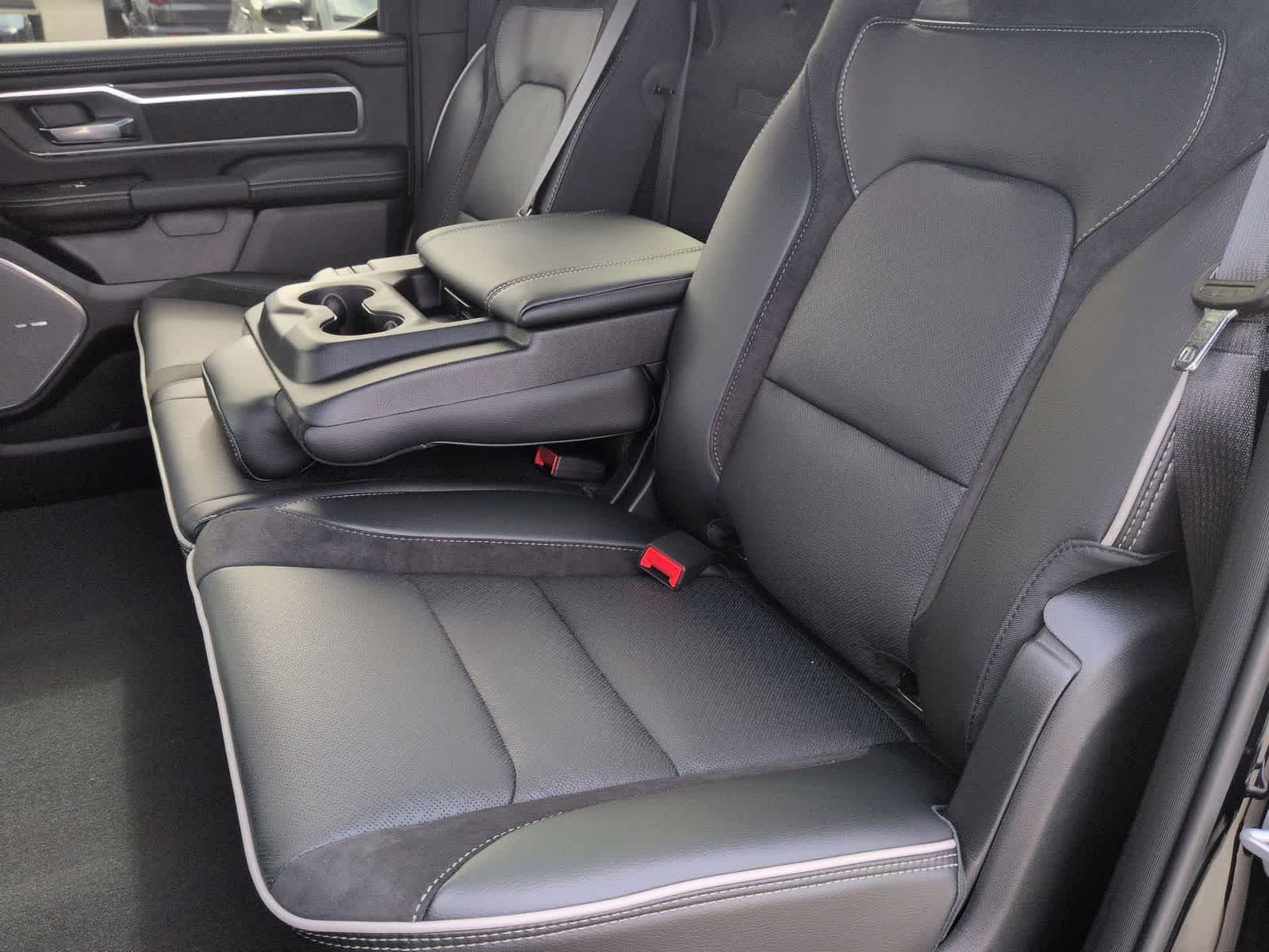 2026 RAM 1500 RAM 1500 LARAMIE CREW CAB 4X4 5'7' BOX