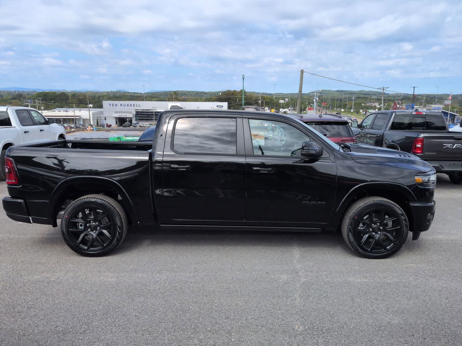 2026 RAM 1500 RAM 1500 LARAMIE CREW CAB 4X4 5'7' BOX