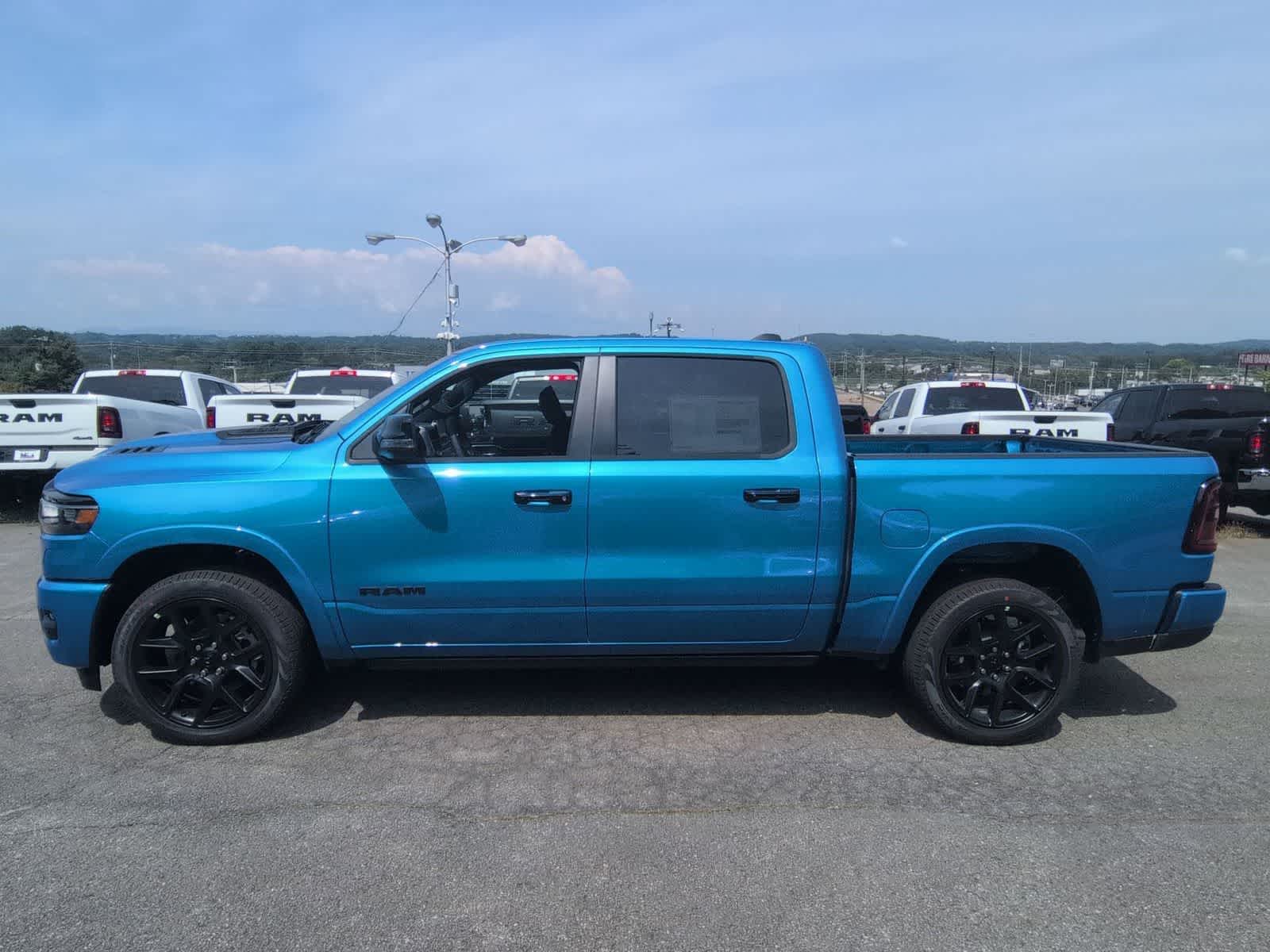 2026 RAM 1500 RAM 1500 LARAMIE CREW CAB 4X4 5'7' BOX