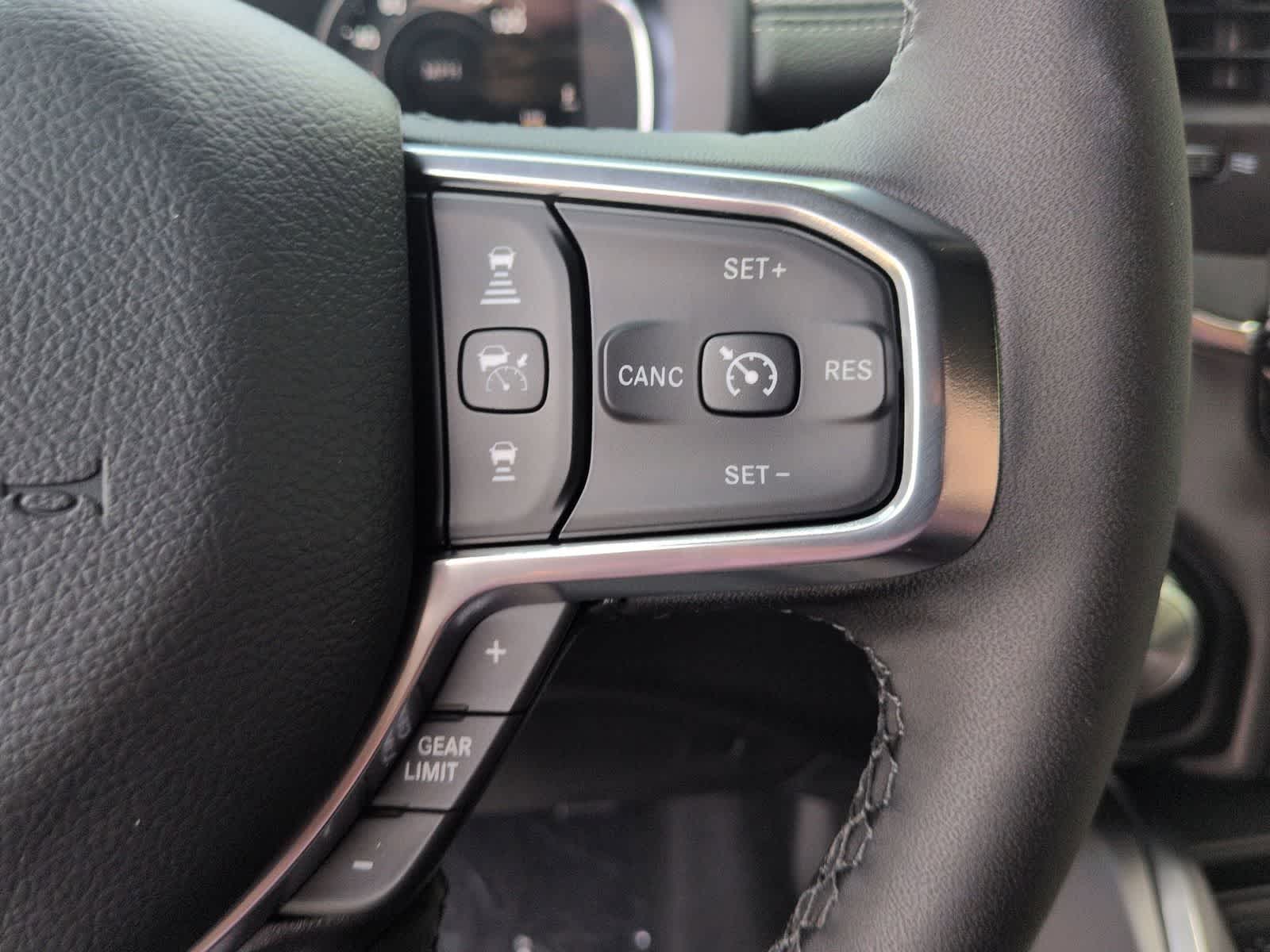 2026 RAM 1500 RAM 1500 LARAMIE CREW CAB 4X4 5'7' BOX