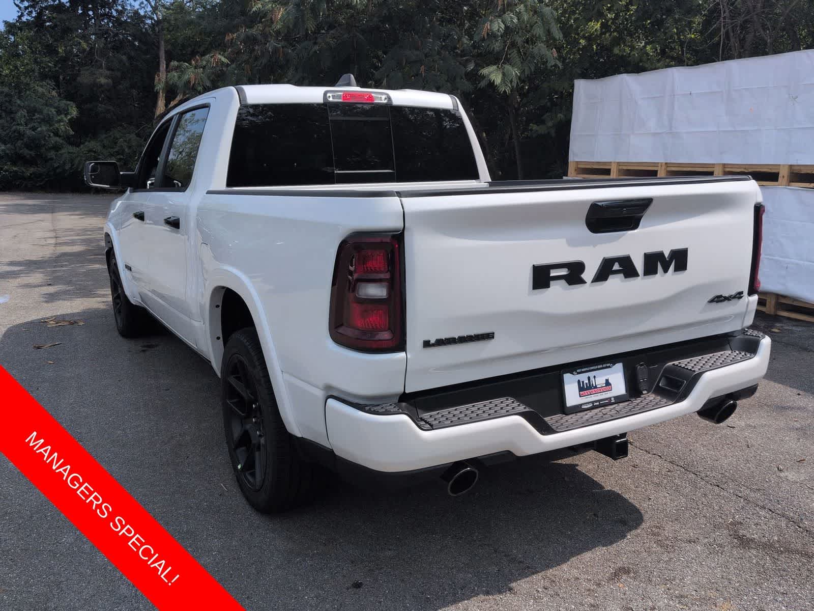2026 RAM 1500 RAM 1500 LARAMIE CREW CAB 4X4 5'7' BOX