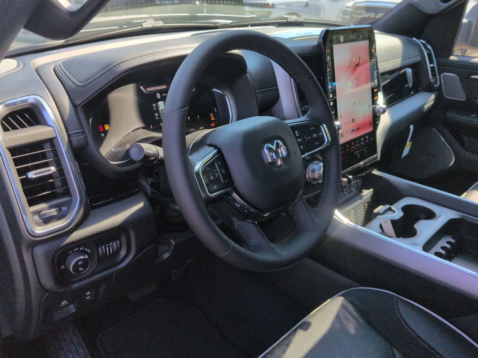 2026 RAM 1500 RAM 1500 LARAMIE CREW CAB 4X4 5'7' BOX