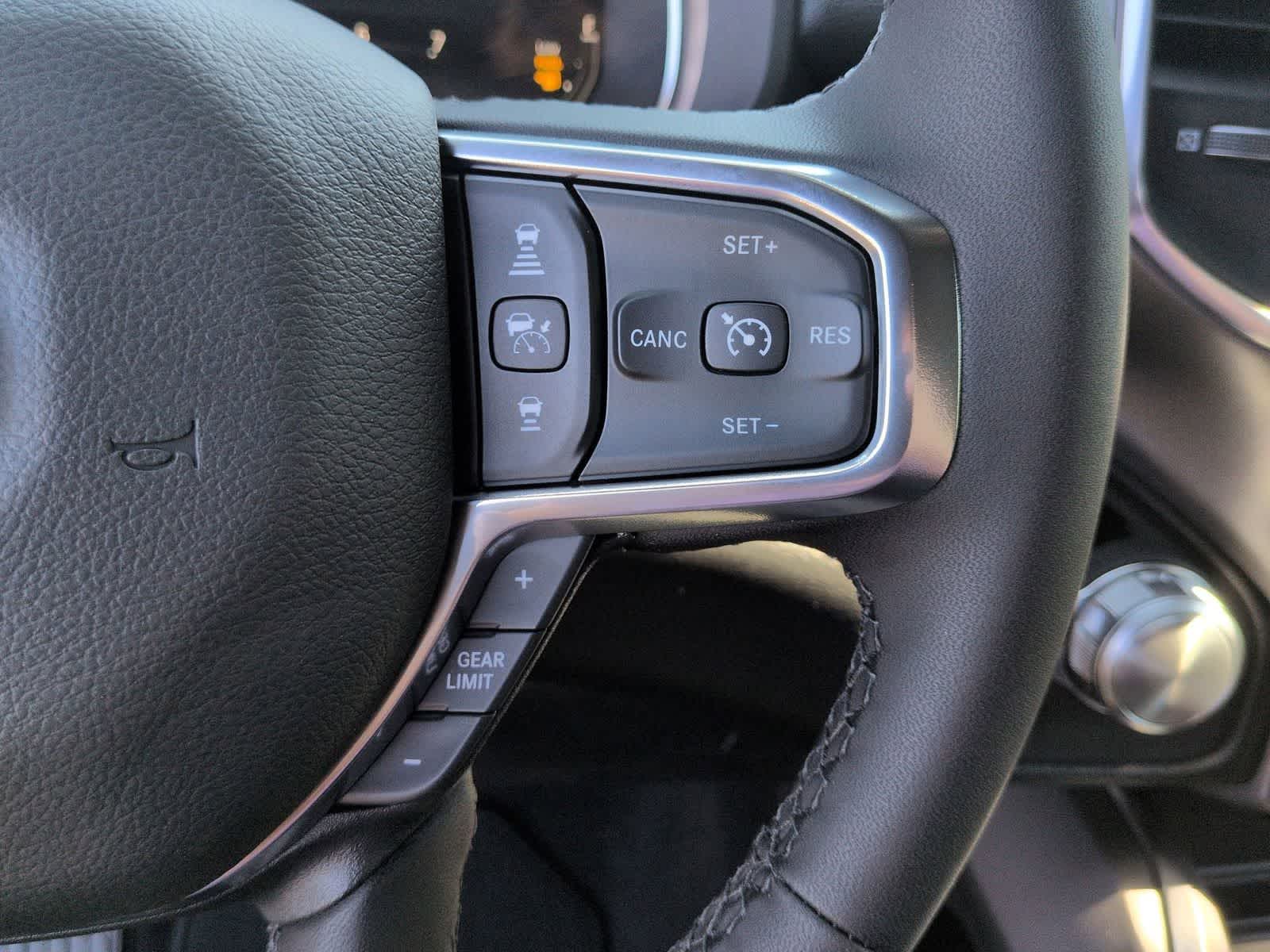 2026 RAM 1500 RAM 1500 LARAMIE CREW CAB 4X4 5'7' BOX