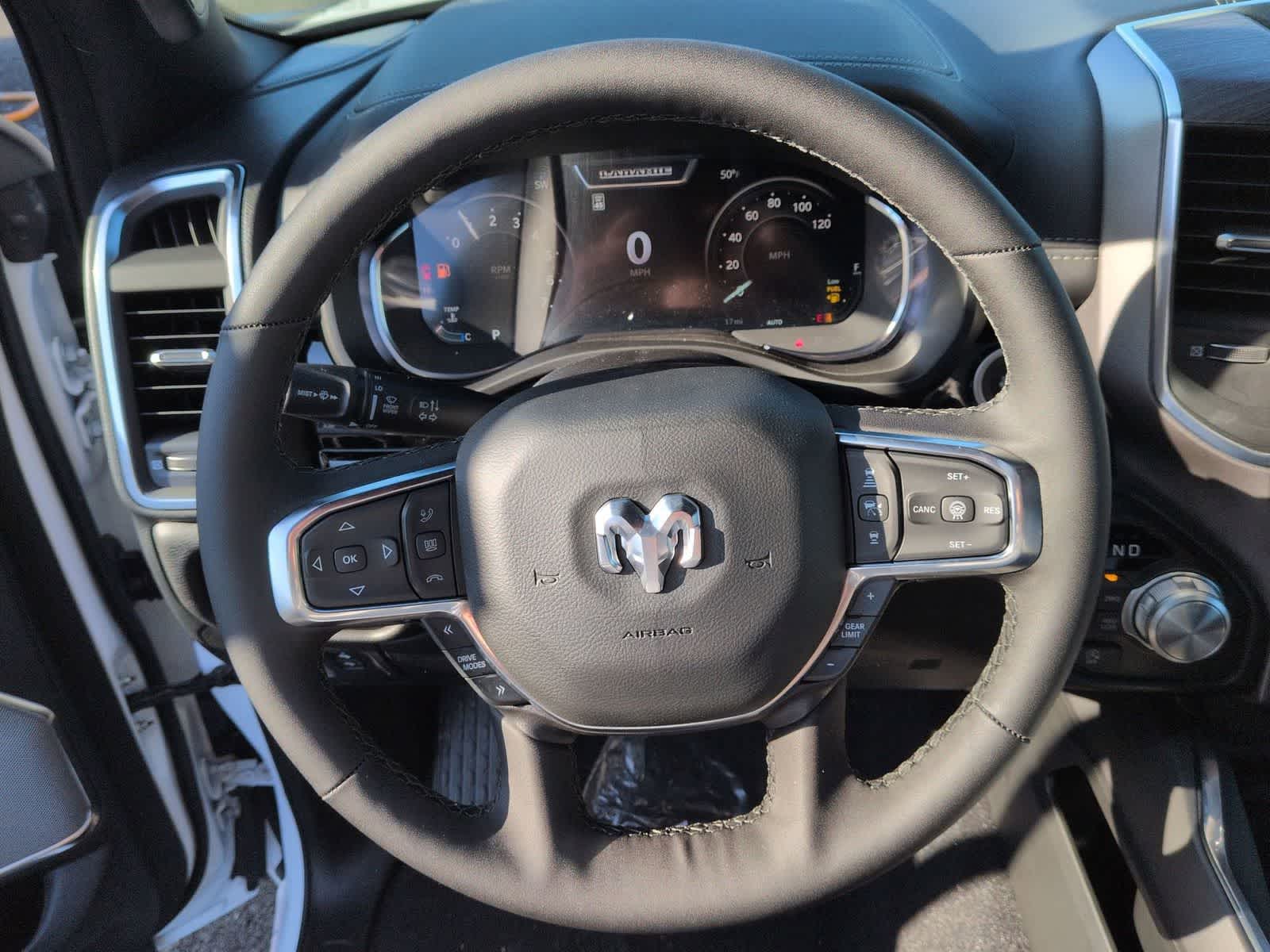 2026 RAM 1500 RAM 1500 LARAMIE CREW CAB 4X4 5'7' BOX