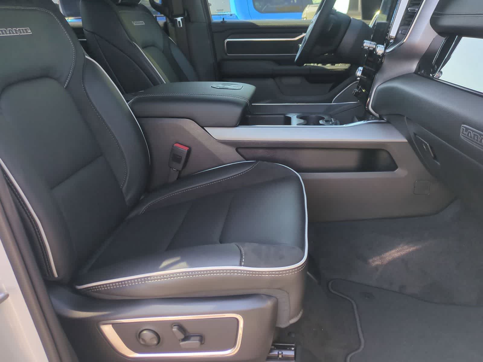 2026 RAM 1500 RAM 1500 LARAMIE CREW CAB 4X4 5'7' BOX