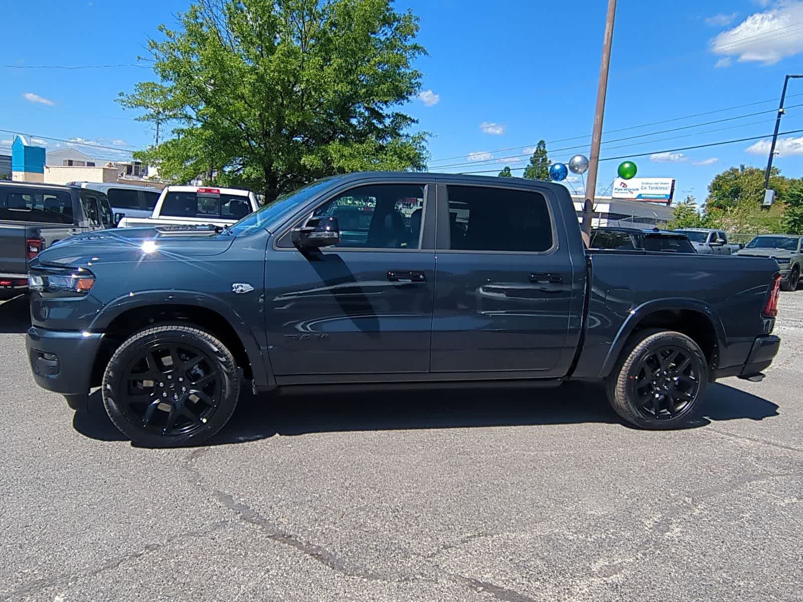 2026 RAM 1500 RAM 1500 LARAMIE CREW CAB 4X4 5'7' BOX